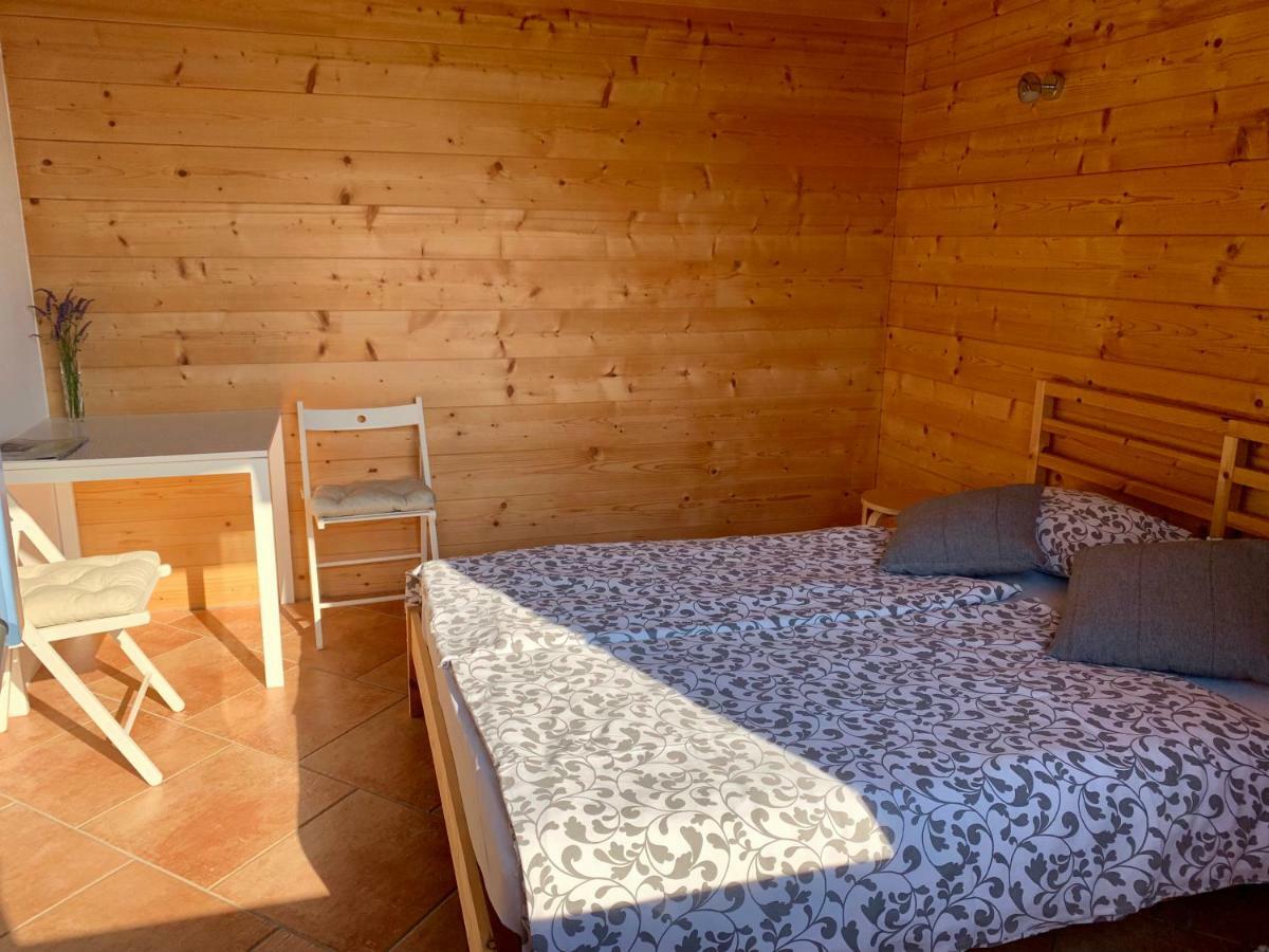 B&B Woodhouse Brezje Bagian luar foto